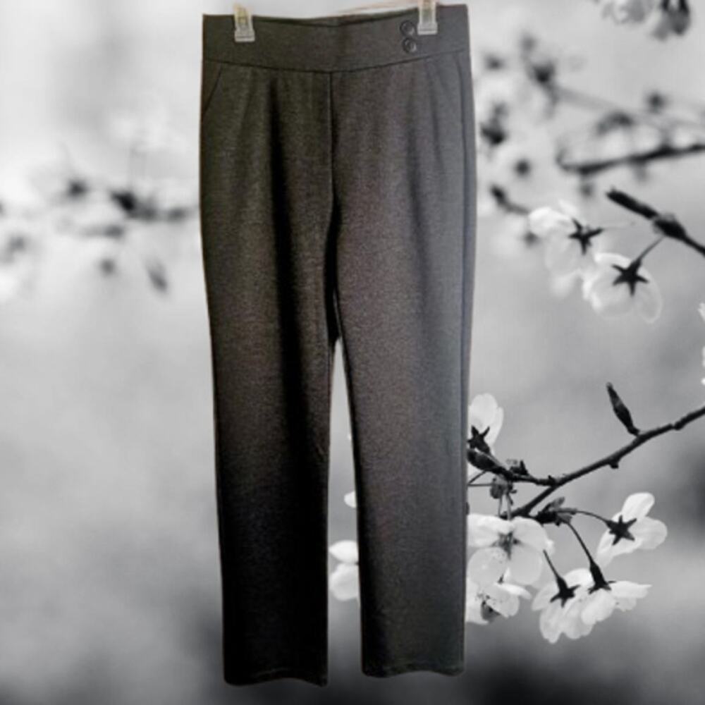 Tapata medium NWOT gray 32 waist 31 inseam rayon blend quality woman's slacks.